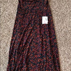 Small Lularoe maxi